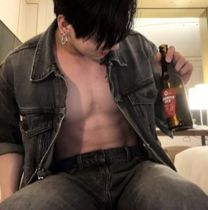 Jungkook thumbnail