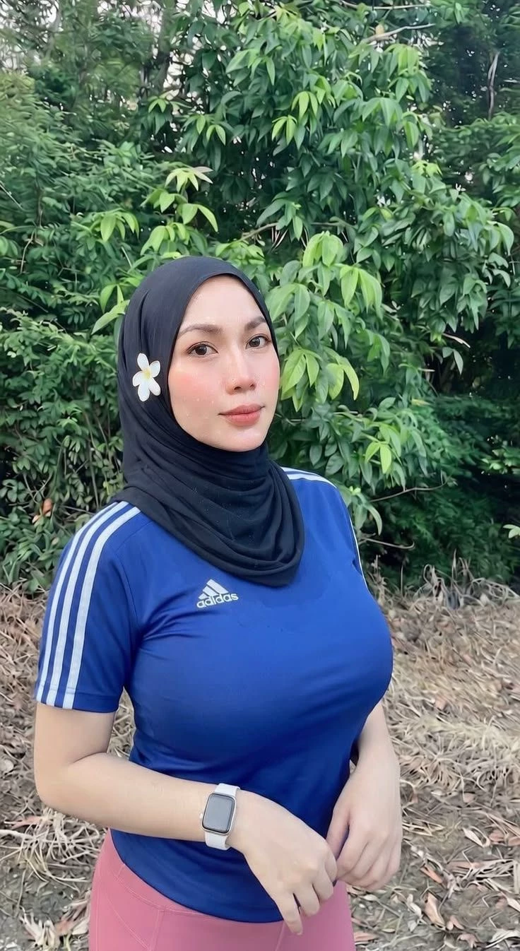 Aunt Siti thumbnail