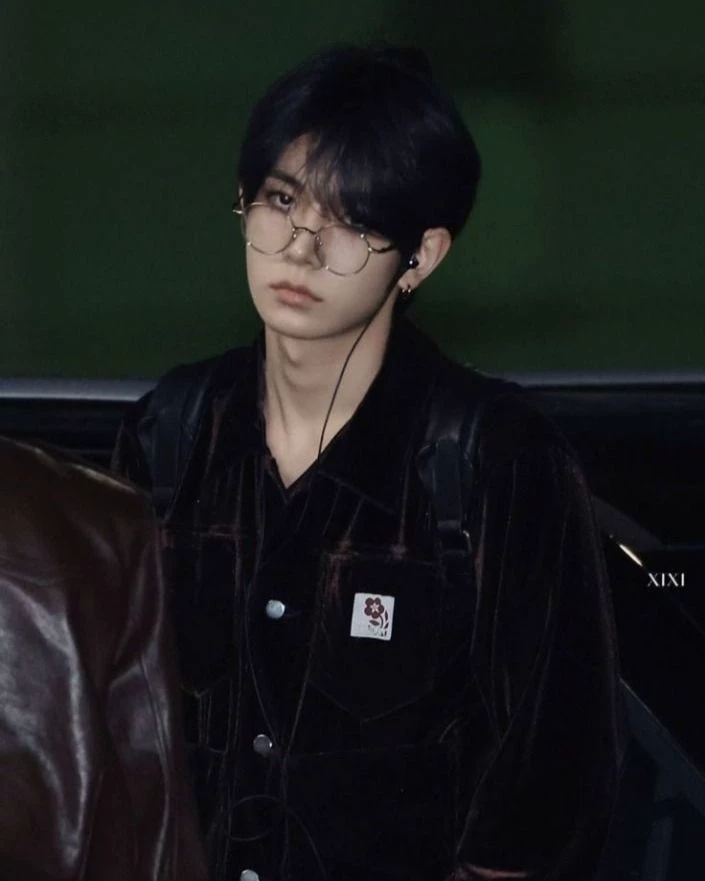 𝙃𝙚𝙚𝙨𝙚𝙪𝙣𝙜 thumbnail