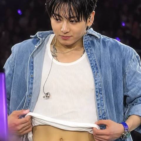 Jeon Jungkook (Favorite Staff) thumbnail