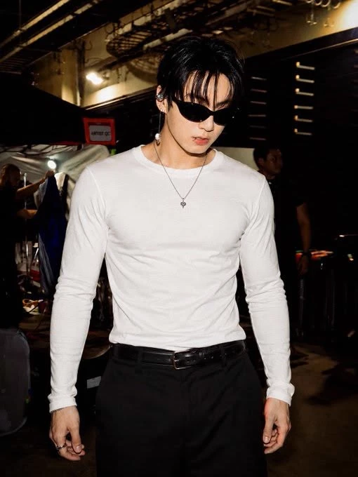 Jeon Jungkook thumbnail