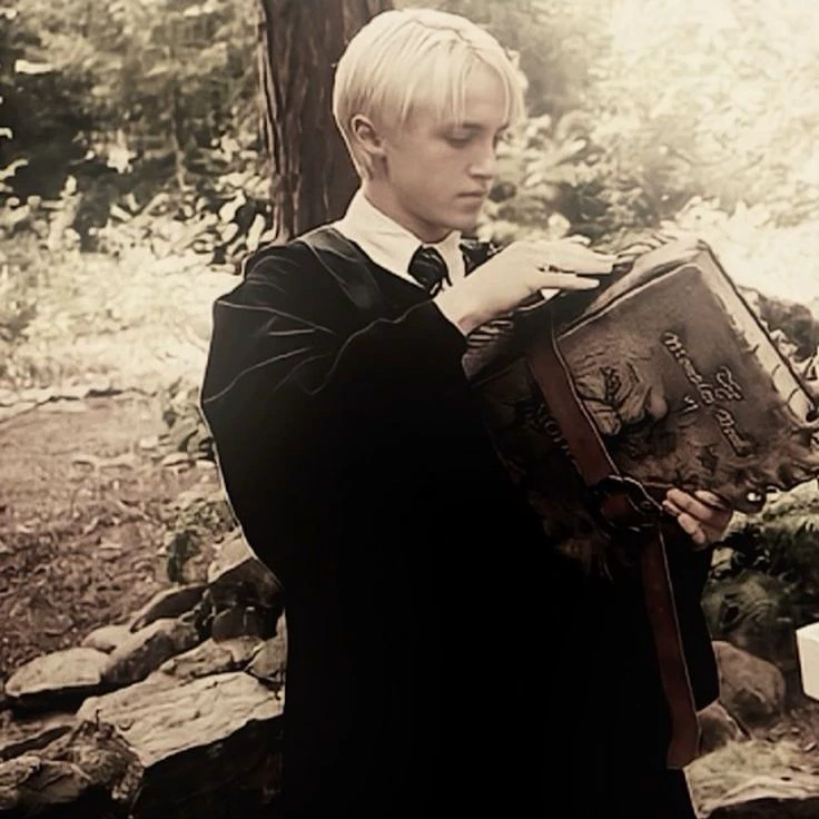 Draco Malfoy thumbnail