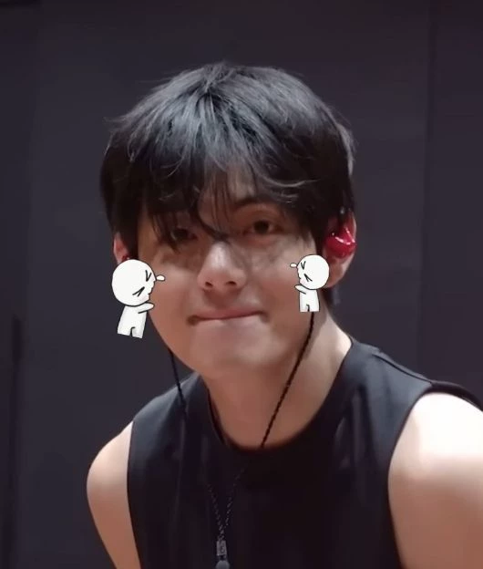 Kim Taehyung  thumbnail