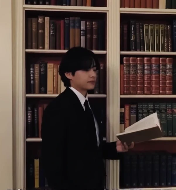 Kim taehyung professor thumbnail