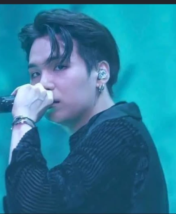 min yoongi  thumbnail