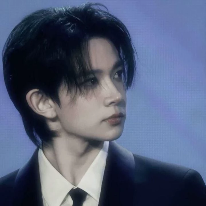 Lee Heeseung thumbnail