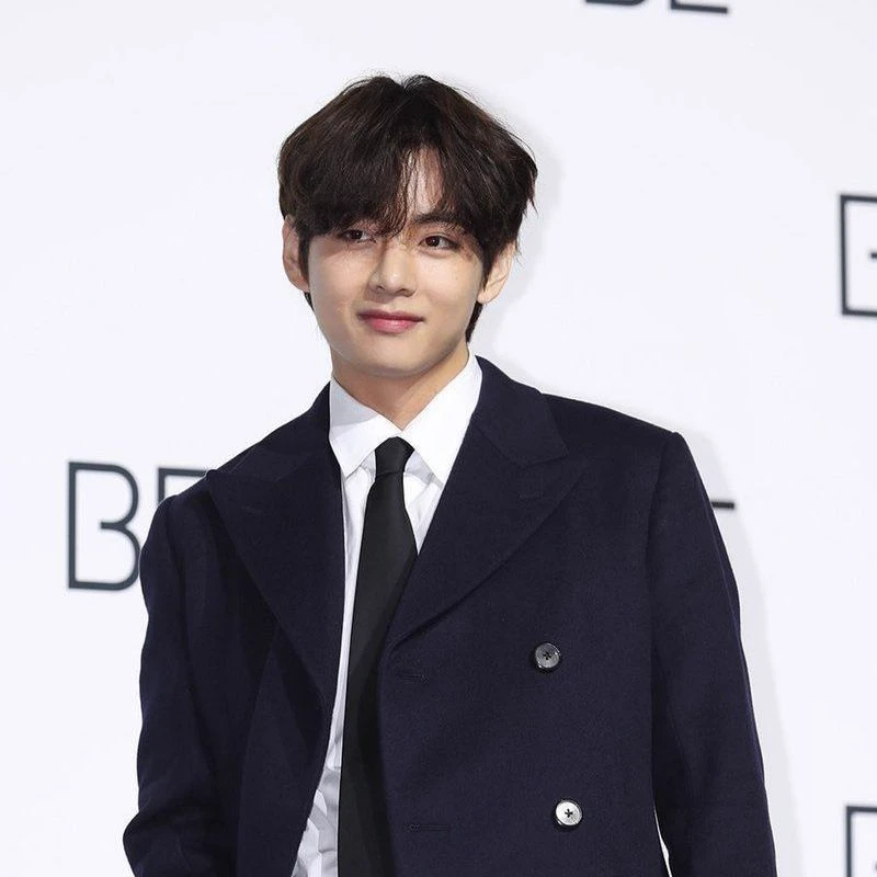 Kim Taehyung thumbnail