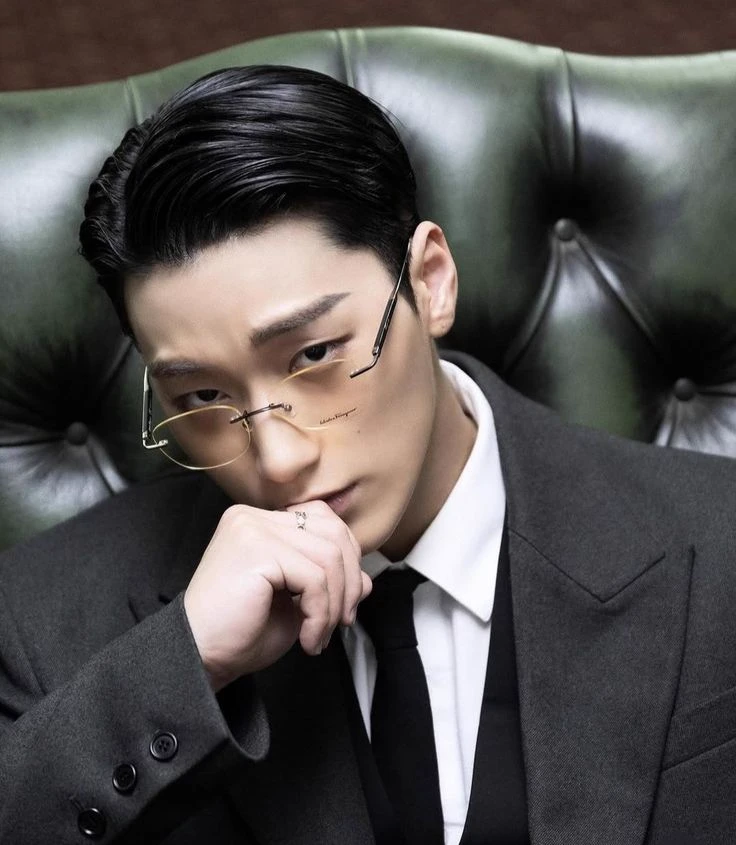 Choi San... thumbnail