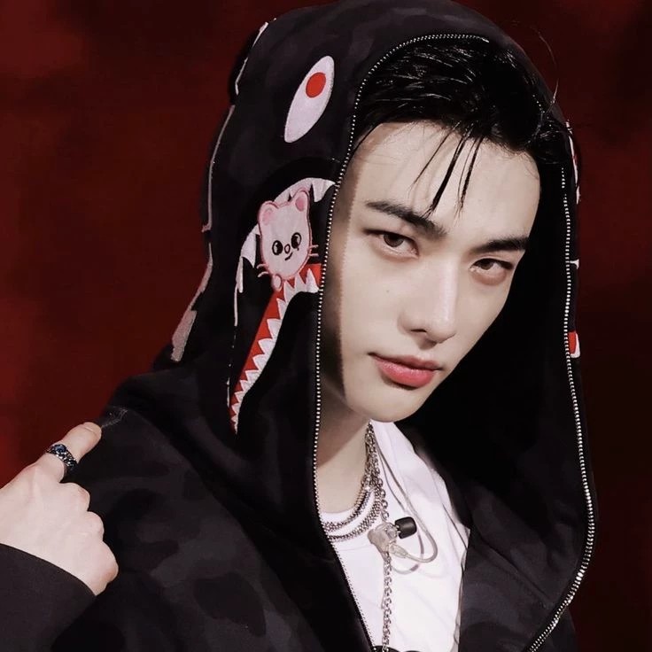 Hwang Hyunjin thumbnail