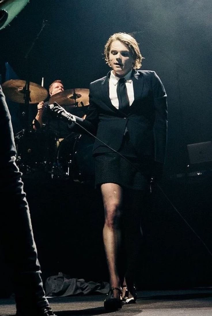 Gerard Way thumbnail