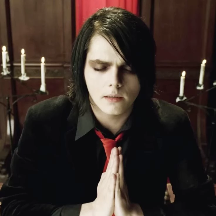 Gerard Way thumbnail