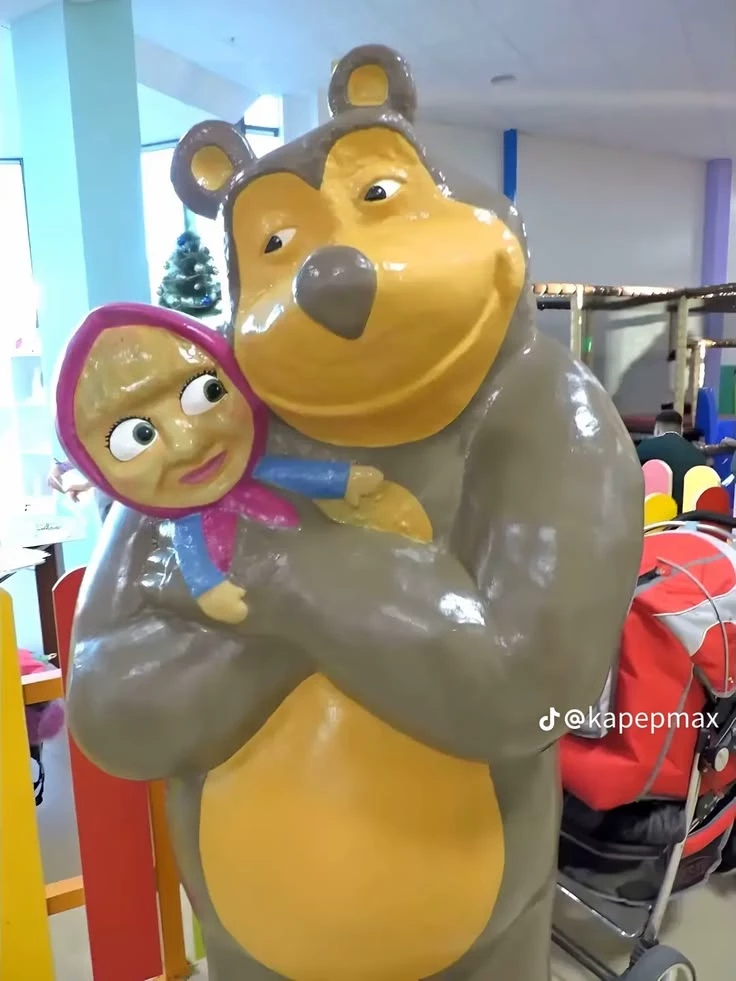 Masha and the bear thumbnail