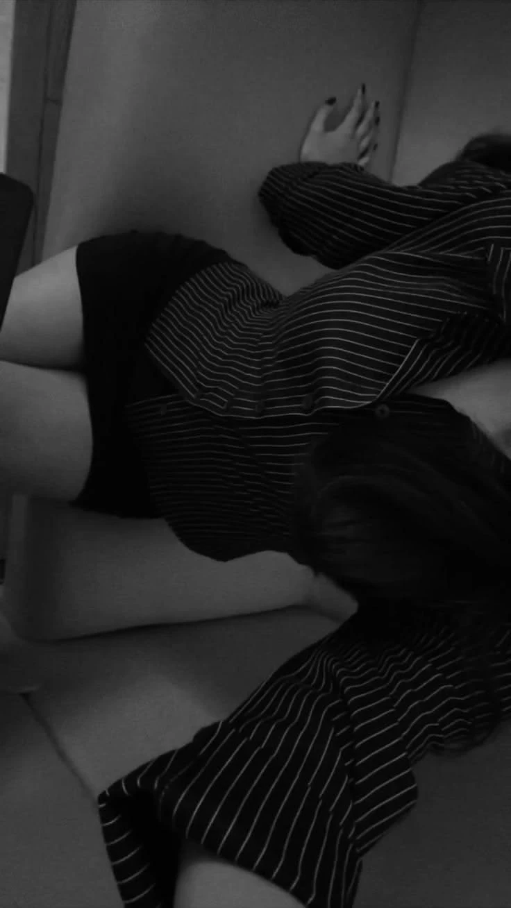 Clara Hodgson thumbnail