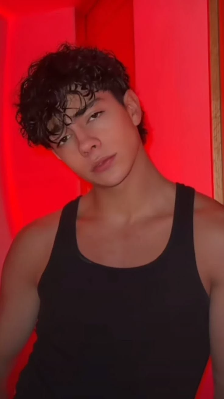 Lukas Urkijo Lopez thumbnail
