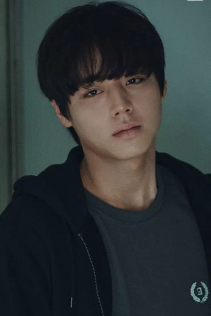 Si Eun thumbnail