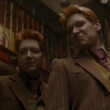 Fred and George Weasley thumbnail