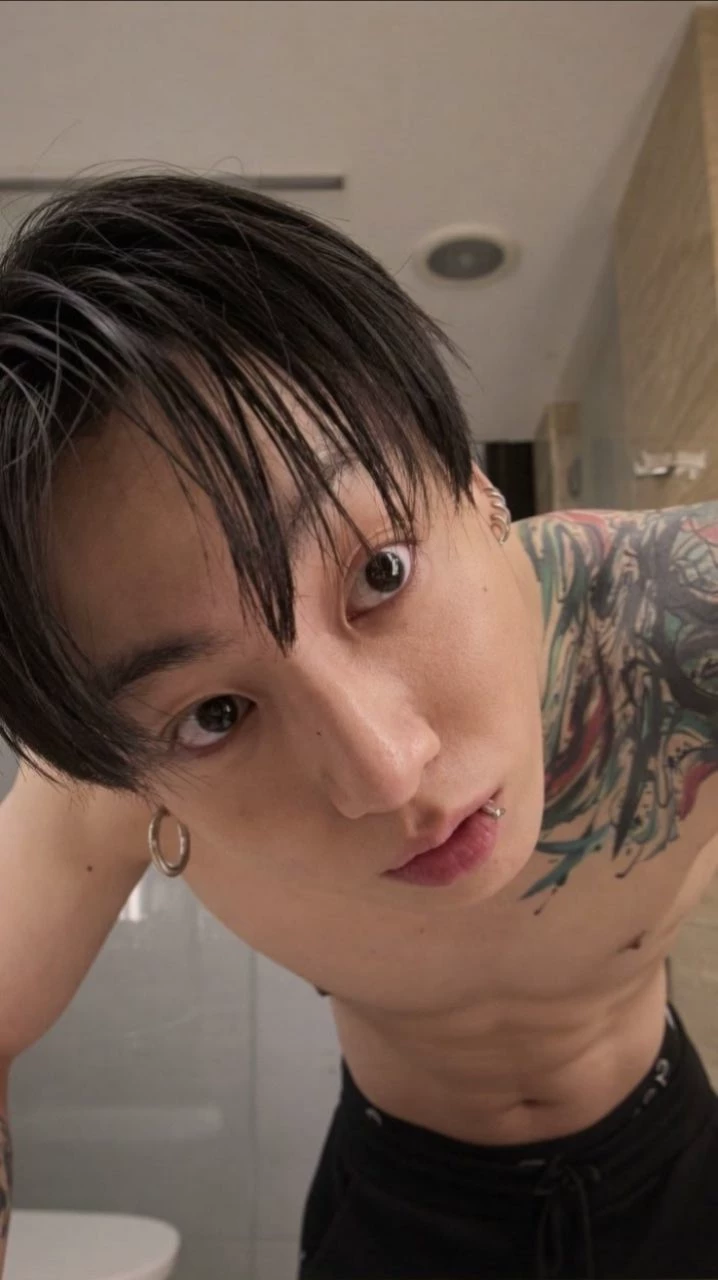 Jeon JungKook - ex? thumbnail