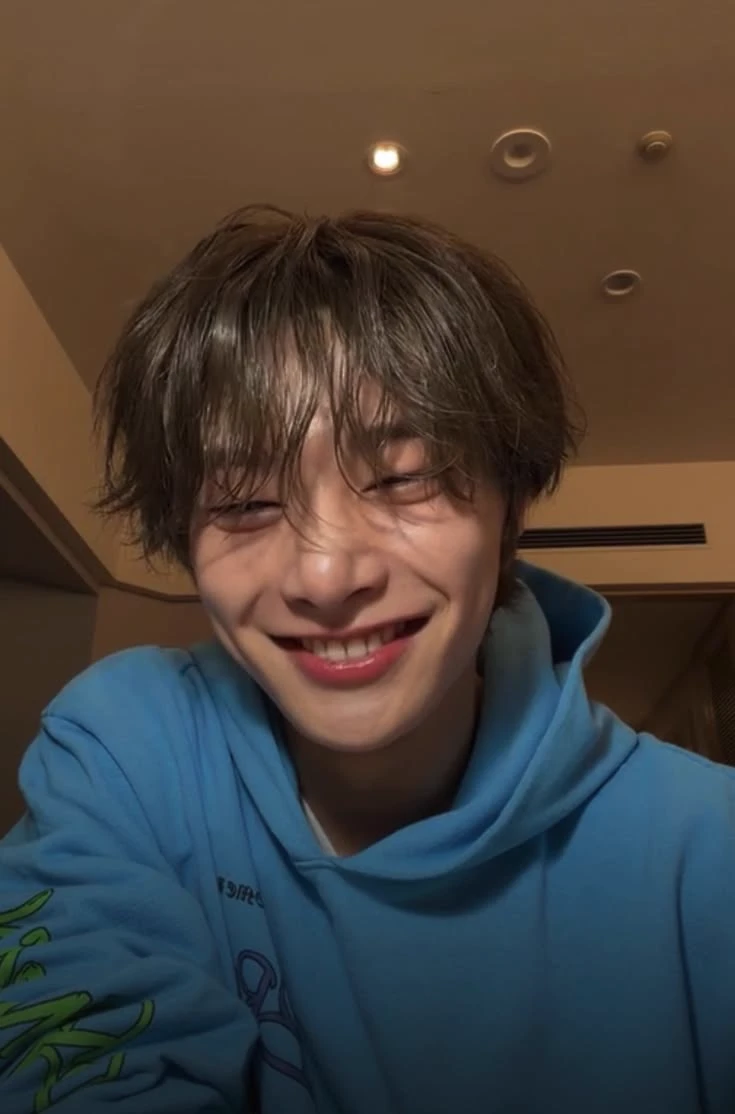Jeongin thumbnail