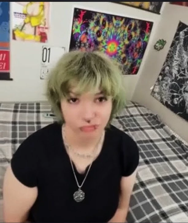 Melanie thumbnail