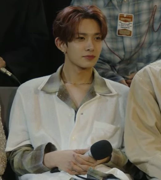 Lee Heeseung  thumbnail