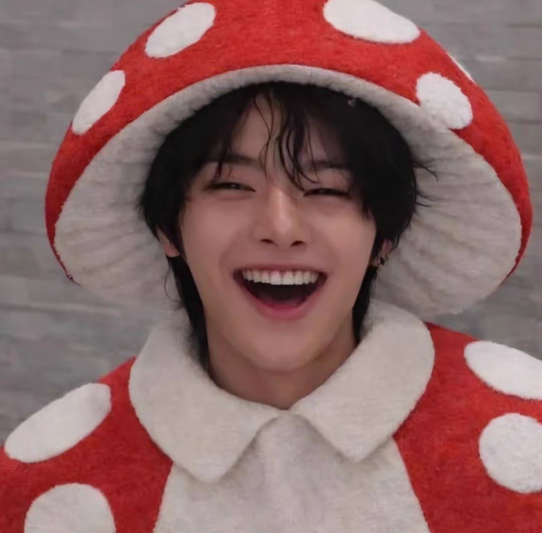 Jeongin your innocent boyfriend thumbnail