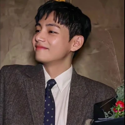 Kim Taehyung thumbnail