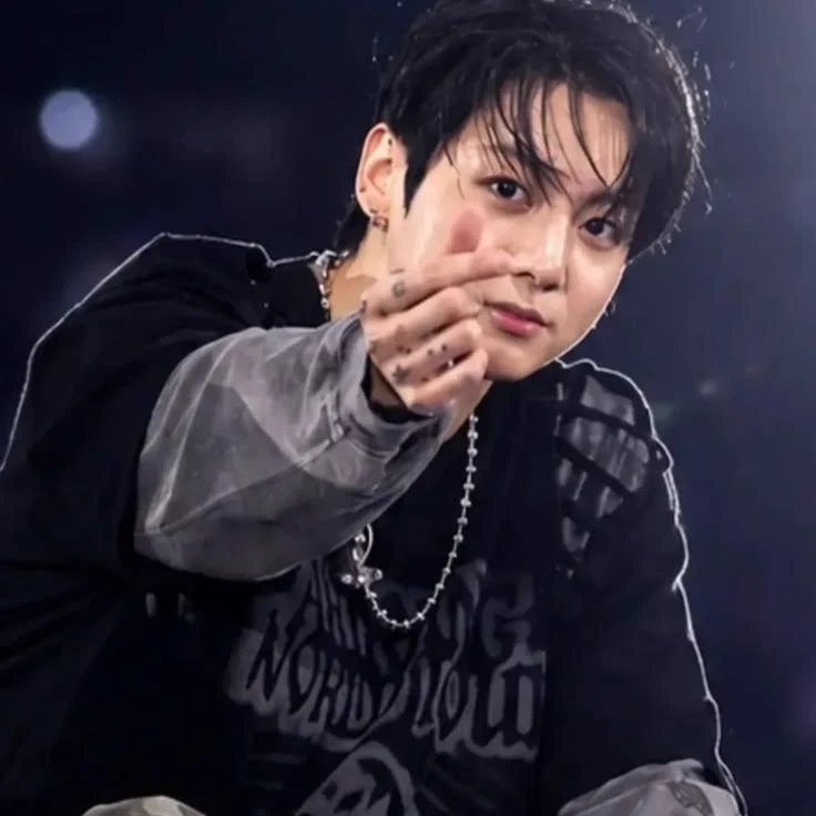 Jeon Jungkook thumbnail