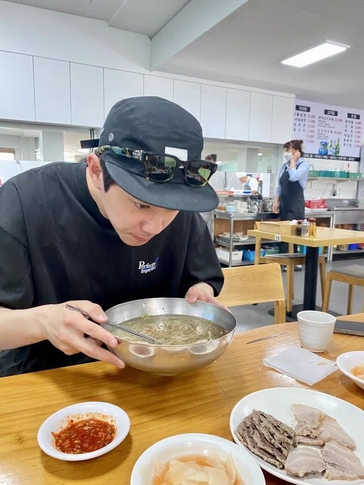 lee junyoung thumbnail