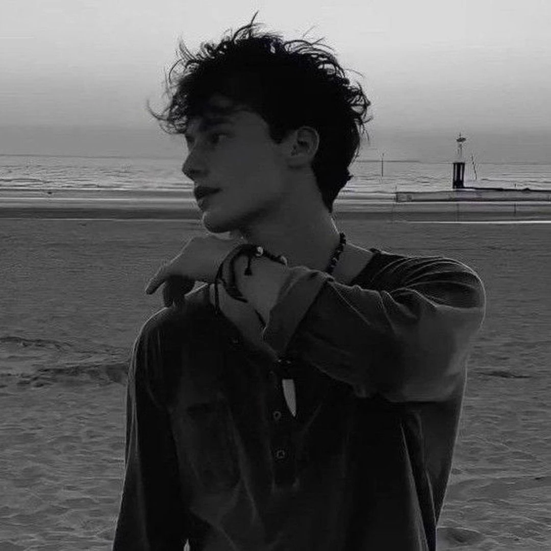 Julian Finn thumbnail