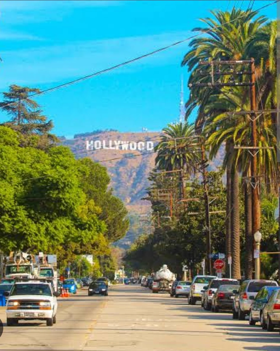 Hollywood thumbnail