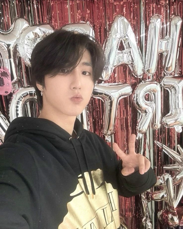han jisung thumbnail