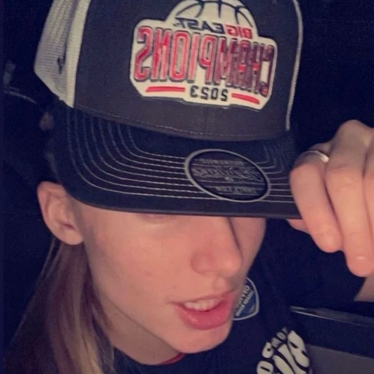 Paige Bueckers thumbnail