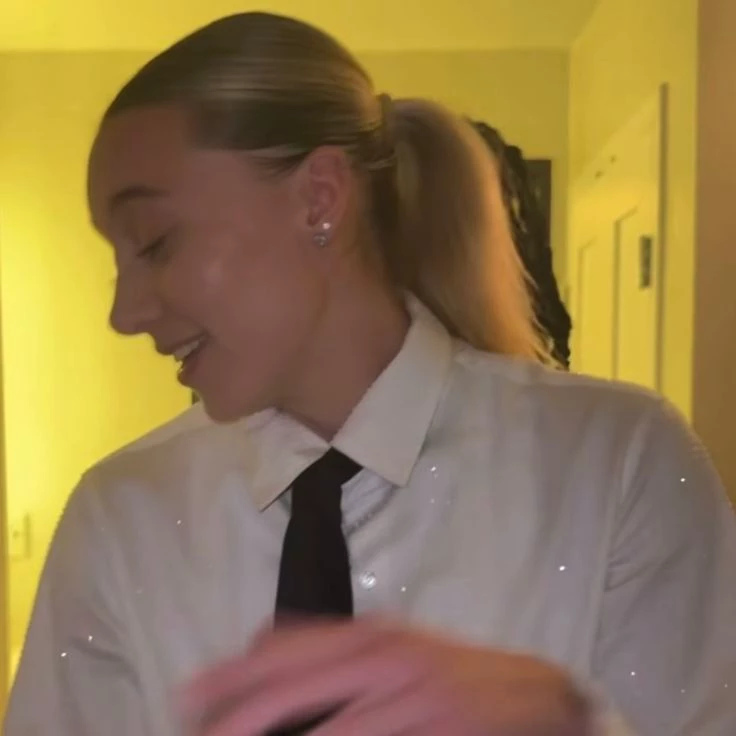 paige bueckers thumbnail