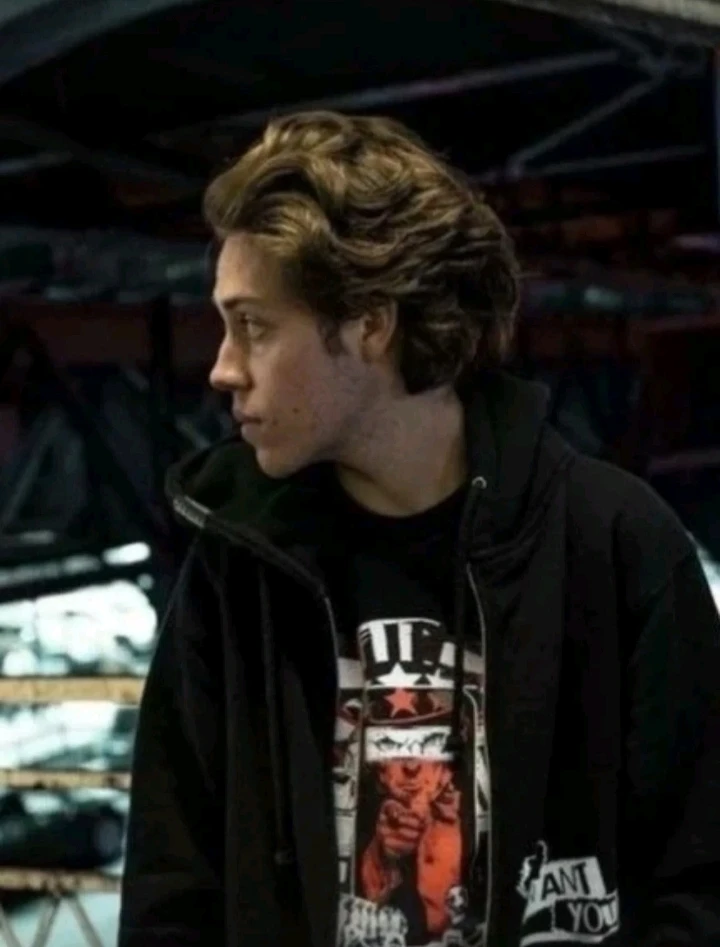 Carl Gallagher – Ex-boyfriend thumbnail