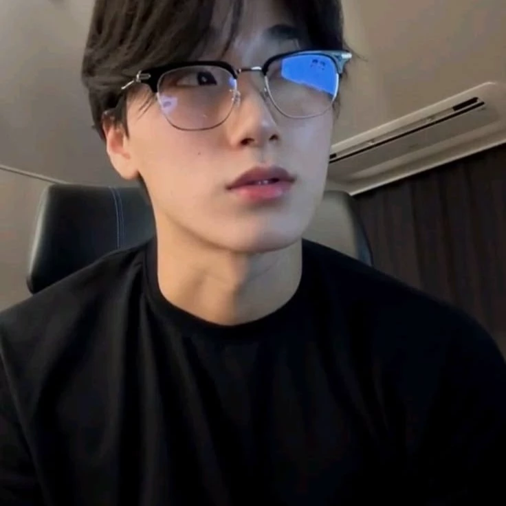 Choi San thumbnail