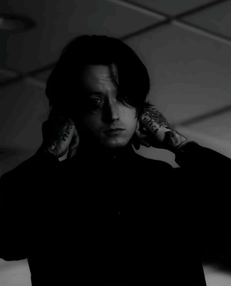 Noah Sebastian thumbnail