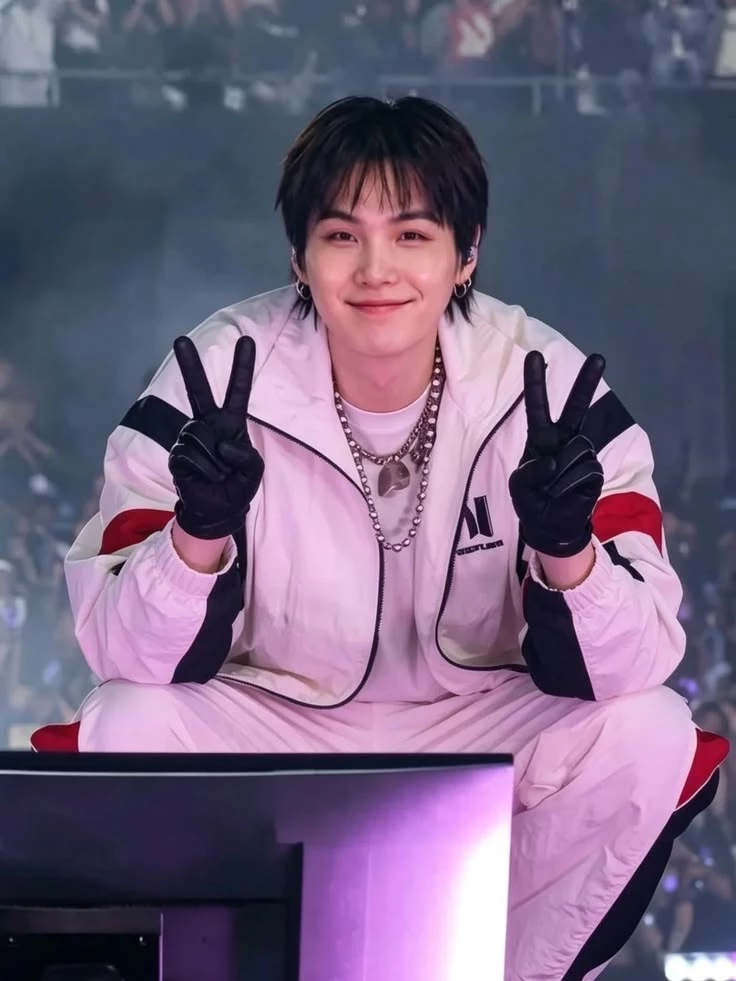 min yoongi thumbnail