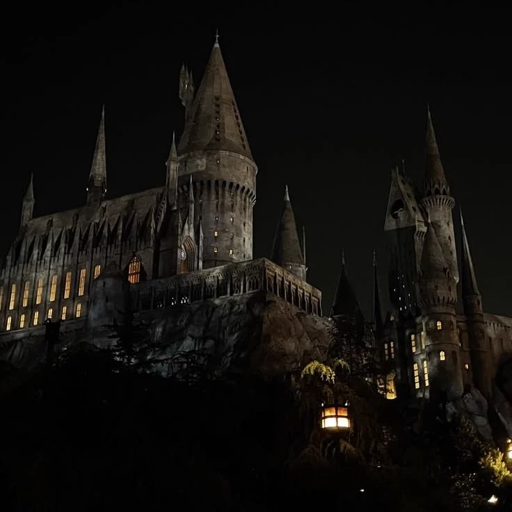 Hogwarts (no war) thumbnail