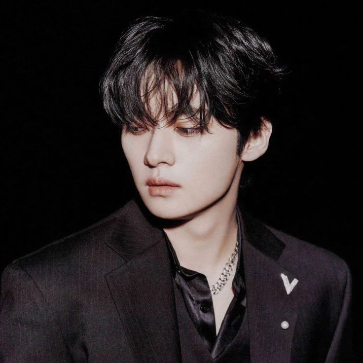 Hwang Hyunjin thumbnail