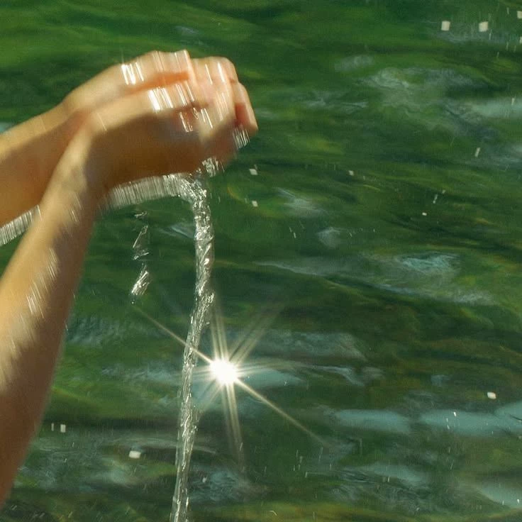 A clear sea thumbnail