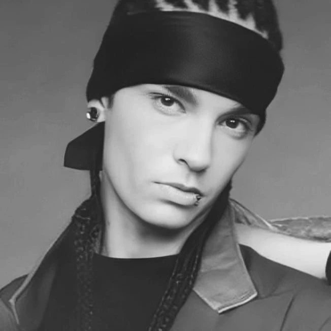 Tom thumbnail
