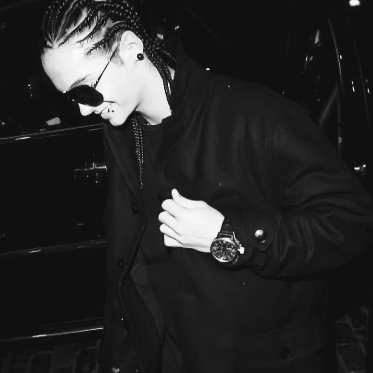 TOM KAULITZ thumbnail