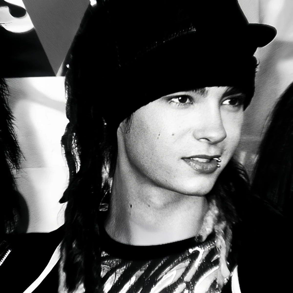 TOM KAULITZ  thumbnail