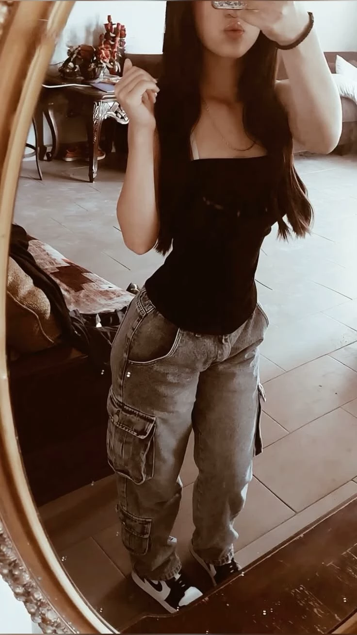 Valeria (Your Younger Sister) thumbnail