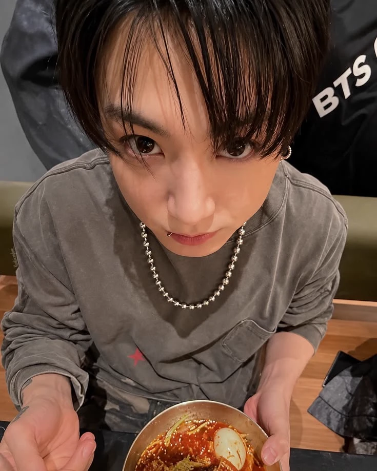 Jungkook thumbnail