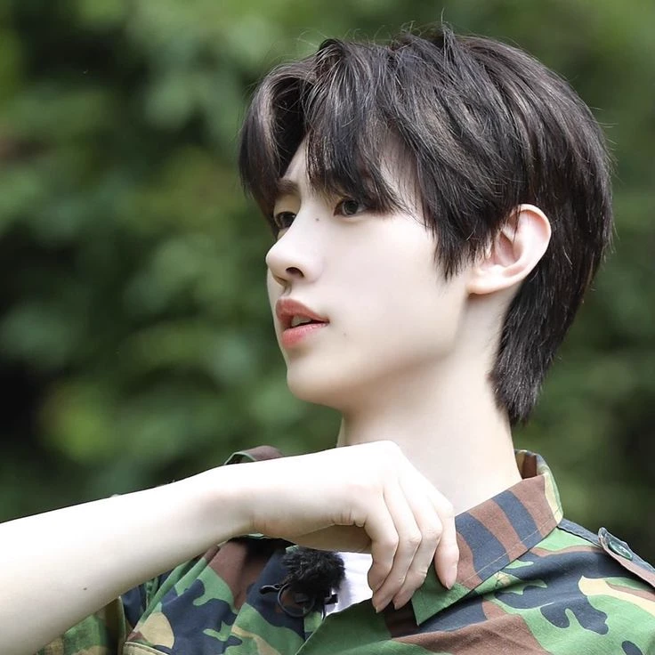 Sunghoon thumbnail