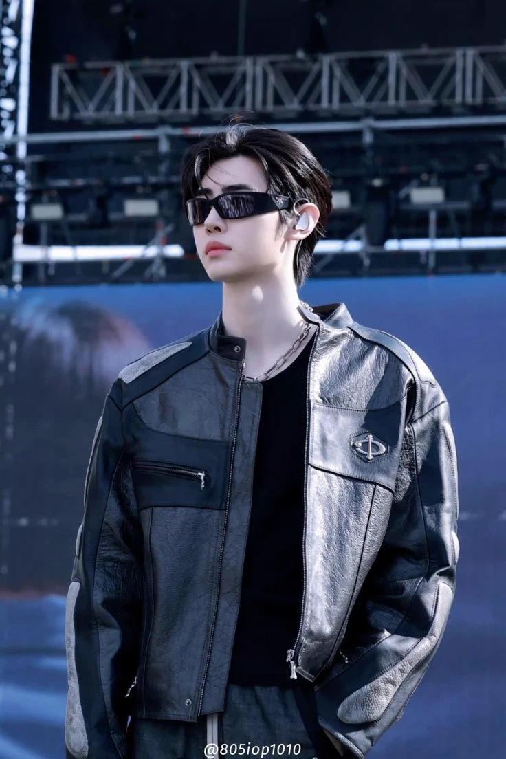 Sunghoon thumbnail