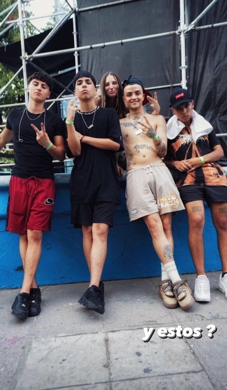 FRIEND GROUP thumbnail