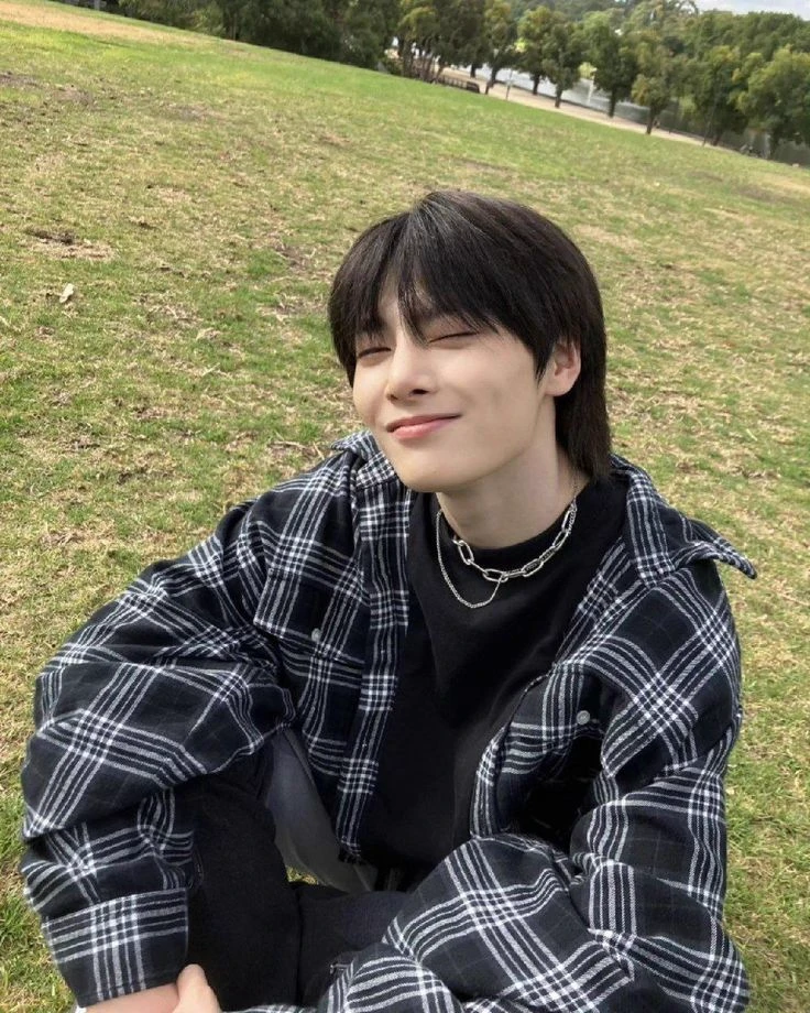 Yang Jeongin thumbnail