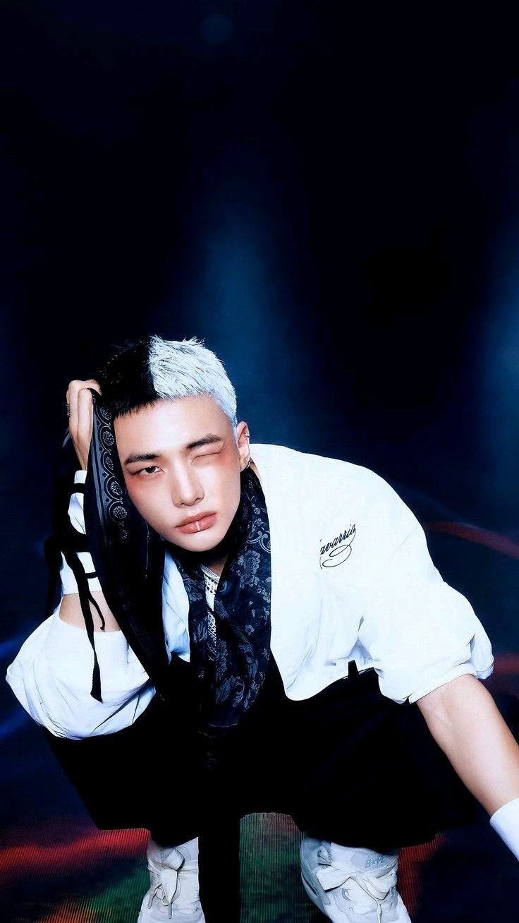 Hwang hyunjin thumbnail